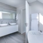 Come arredare e rifornire il bagno aziendale
